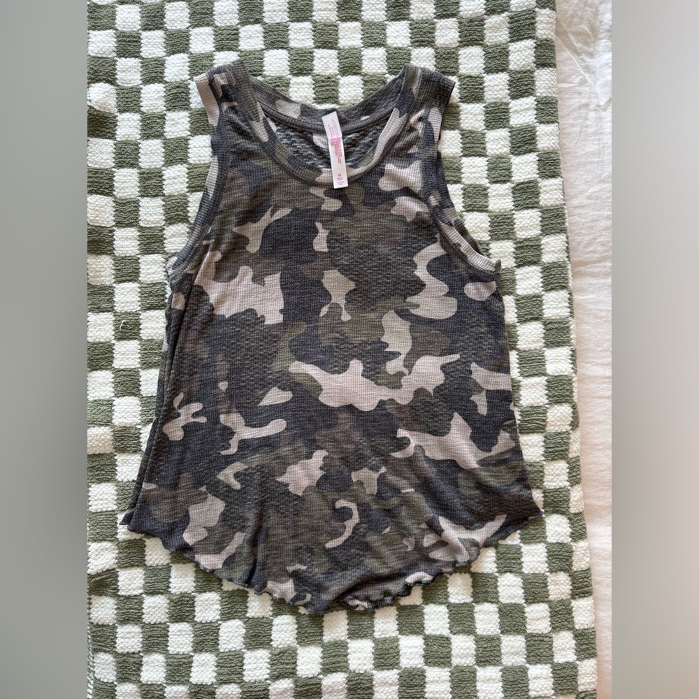 Xhilaration Camo Tank Top - Women’s Size XS